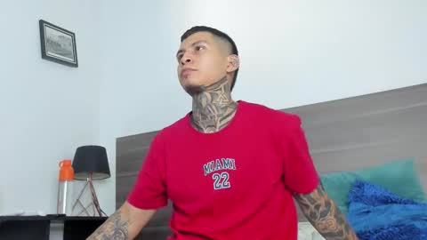 andrew_sanders69 online show from November 8, 3:09 am