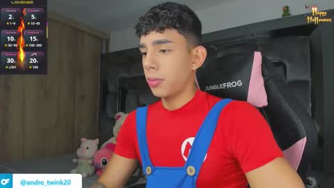 Andrew M. online show from October 8, 4:40 am