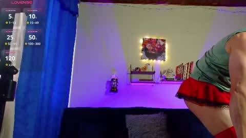 andrewfalcon_ online show from July 21, 11:45 am