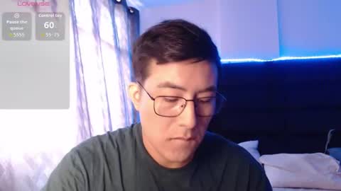 andrewmhilton_ online show from July 13, 7:06 pm