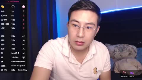 Snapshot of andrewmhilton_ chatting on March 12, 2:09 am andrewmhilton_ online show from March 12, 2:09 am