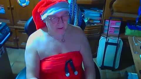 androgynia online show from December 22, 5:58 am