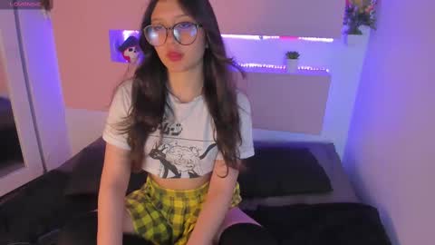   online show from February 21, 7:32 pm