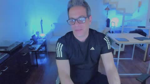 Andrew online show from November 14, 8:55 pm