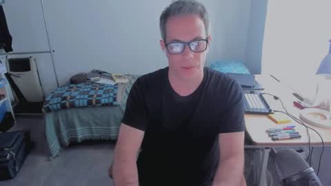 Andrew online show from January 9, 7:30 pm