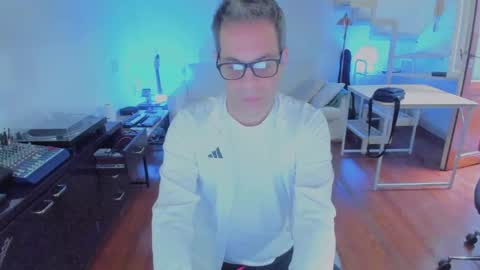 Andrew online show from November 1, 11:42 am