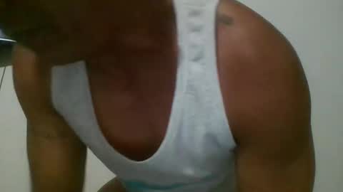 andy101075 online show from January 14, 5:37 am