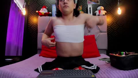 Snapshot of andy_angel1 chatting on January 17, 12:52 pm andy angel online show from January 17, 12:52 pm