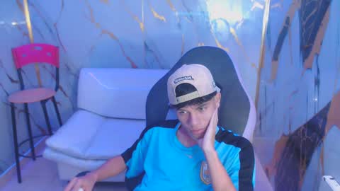 Snapshot of andy_dan1 chatting on October 9, 3:17 pm andy_dan1 online show from October 9, 3:17 pm