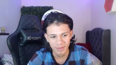 Snapshot of andy_dan1 chatting on January 15, 1:31 pm andy_dan1 online show from January 15, 1:31 pm