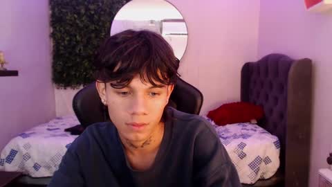 Snapshot of andy_dan1 chatting on March 7, 2:01 pm andy_dan1 online show from March 7, 2:01 pm
