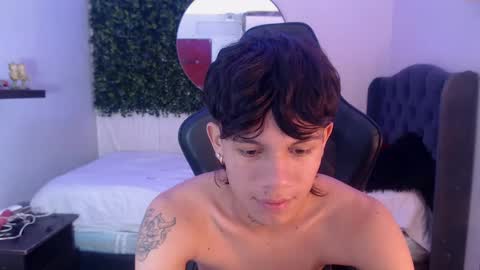Snapshot of andy_dan1 chatting on February 24, 12:59 pm andy_dan1 online show from February 24, 12:59 pm