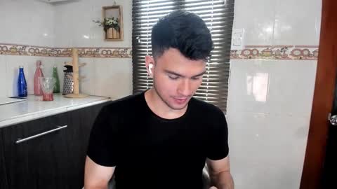 Andy online show from December 17, 1:56 am