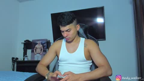 Snapshot of andy_walker_ chatting on January 28, 7:00 pm Andres online show from January 28, 7:00 pm