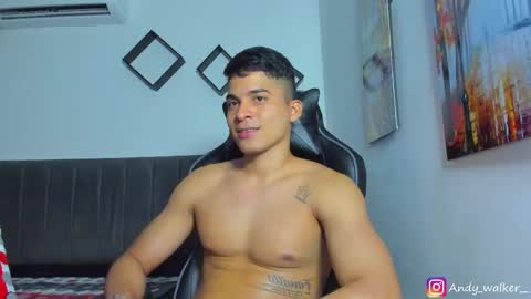 Snapshot of andy_walker_ chatting on March 10, 9:40 pm Andres online show from March 10, 9:40 pm