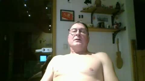 andybayern online show from December 15, 5:42 pm