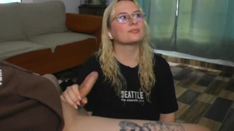 Cherry online show from April 7, 8:55 pm