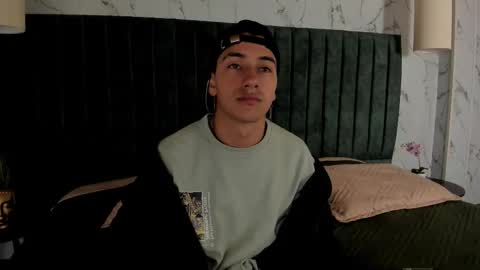 Andy Joy  online show from December 19, 11:49 am