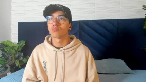 Andy Joy  online show from April 6, 10:16 am