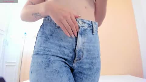 Andy  online show from March 5, 1:28 pm