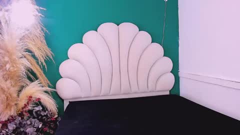 ANEE SAVAL online show from February 7, 6:24 pm