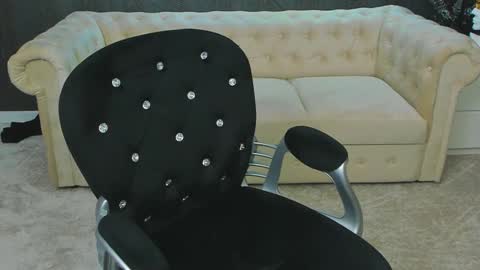 Snapshot of anemariejolie chatting on February 14, 8:37 pm Anne online show from February 14, 8:37 pm