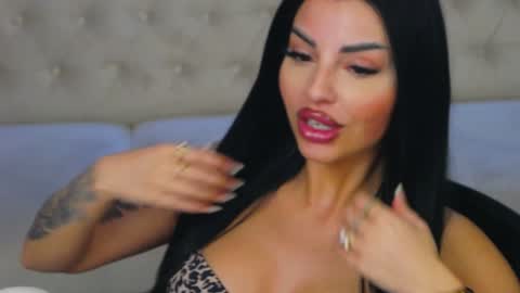 Snapshot of anemariejolie chatting on January 19, 7:37 pm Anne online show from January 19, 7:37 pm
