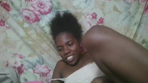 angeeliine online show from April 12, 12:36 am