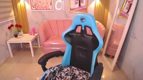 angel09 a online show from September 30, 1:32 pm