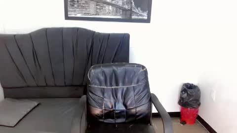 Angel21 online show from December 7, 8:44 pm