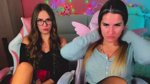 Ivanna and Jessica online show from July 1, 3:15 am