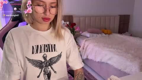 angel_ariela online show from March 10, 3:33 am