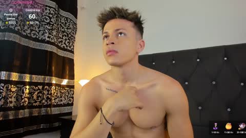 Snapshot of angel_cuervo chatting on January 31, 12:40 pm Angel Cuervo online show from January 31, 12:40 pm
