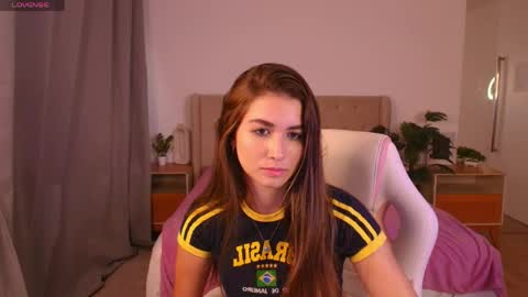 angel_dean online show from April 23, 8:10 pm