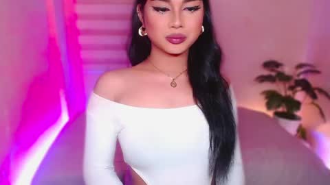 Angel online show from June 18, 2:22 pm