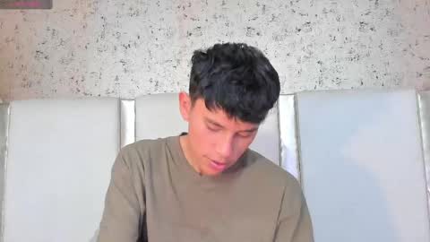 Snapshot of angel_esteban_fx chatting on February 23, 3:45 am ngel Esteban online show from February 23, 3:45 am