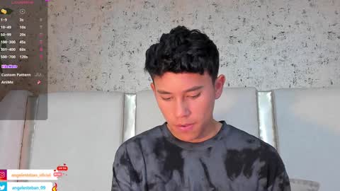 Snapshot of angel_esteban_fx chatting on February 22, 7:12 am ngel Esteban online show from February 22, 7:12 am