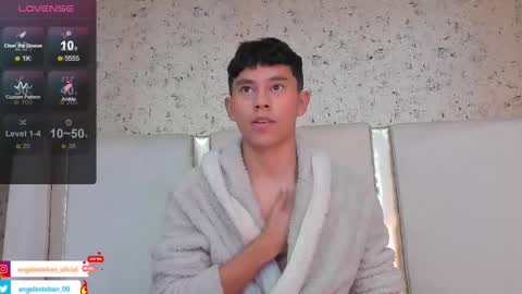Snapshot of angel_esteban_fx chatting on February 14, 10:17 am ngel Esteban online show from February 14, 10:17 am
