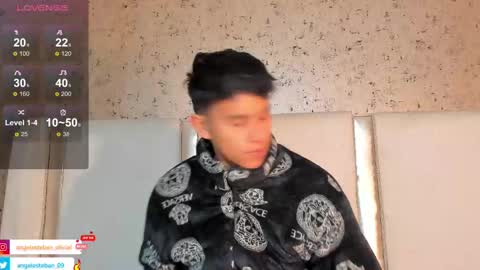 Snapshot of angel_esteban_fx chatting on February 13, 10:44 am ngel Esteban online show from February 13, 10:44 am