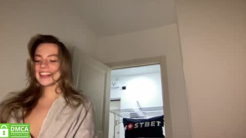 Snapshot of angel_from_sky chatting on January 25, 3:30 pm Greetings Jess online show from January 25, 3:30 pm