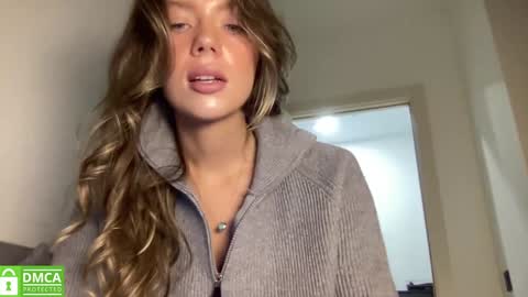 Snapshot of angel_from_sky chatting on September 9, 11:32 am Greetings Jess online show from September 9, 11:32 am