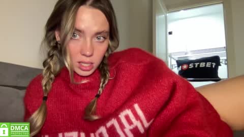 Snapshot of angel_from_sky chatting on December 27, 1:07 pm Greetings Jess online show from December 27, 1:07 pm