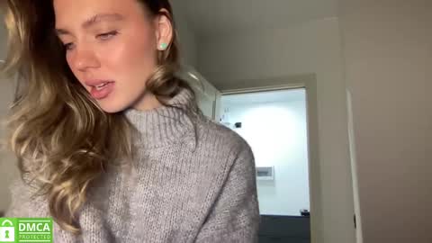 Snapshot of angel_from_sky chatting on February 11, 1:41 pm Greetings Jess online show from February 11, 1:41 pm