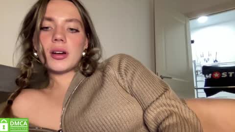 Snapshot of angel_from_sky chatting on December 11, 3:05 pm Greetings Jess online show from December 11, 3:05 pm