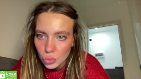 Snapshot of angel_from_sky chatting on February 8, 1:44 pm Greetings Jess online show from February 8, 1:44 pm