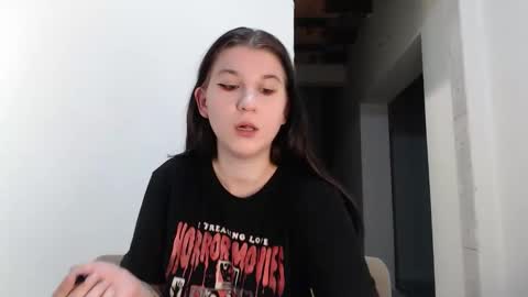 Angel online show from October 31, 12:49 pm