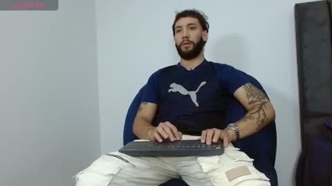 angel_kyrozz online show from November 13, 9:28 pm