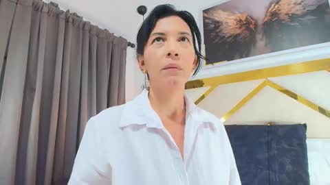 Nicolle  online show from March 23, 11:15 am