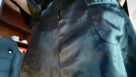 Nicolle  online show from February 18, 3:41 pm