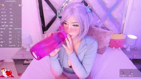 Snapshot of angel_rouse_1 chatting on March 1, 3:43 am Angel online show from March 1, 3:43 am